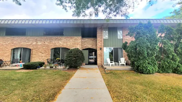 4050 W Rivers Edge Cir, Brown Deer, WI 53209