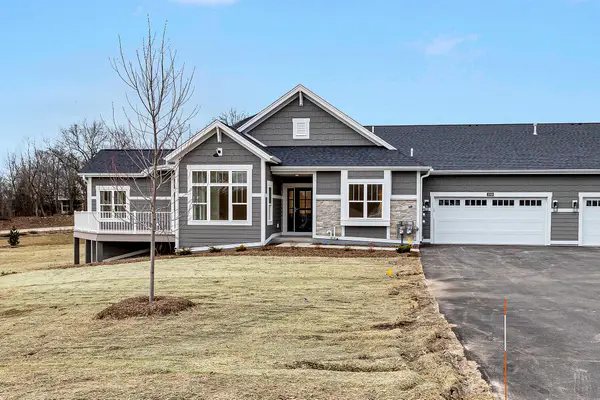 2950 N 186th St, Brookfield, WI 53045