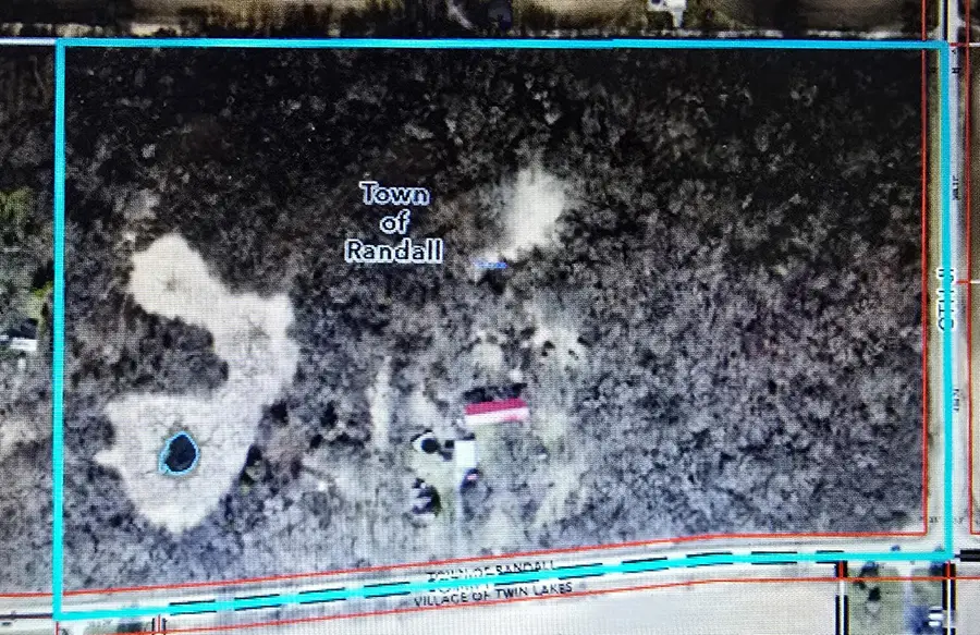 33016 Bassett Rd, Randall, WI 53105 - #2