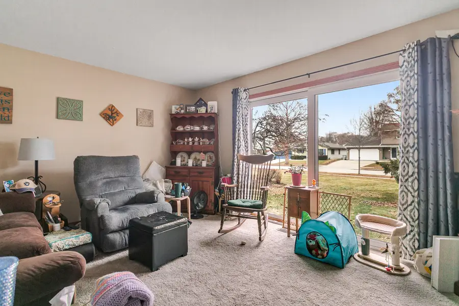 1661 W Edgerton Ave, Milwaukee, WI 53221 - #2