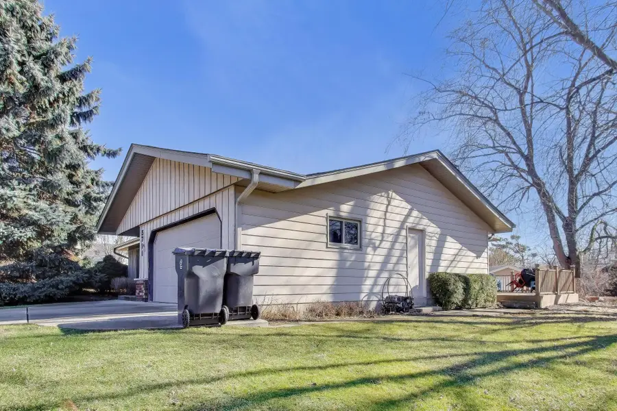 5711 Alta Loma Ct, Mount Pleasant, WI 53403 - #3