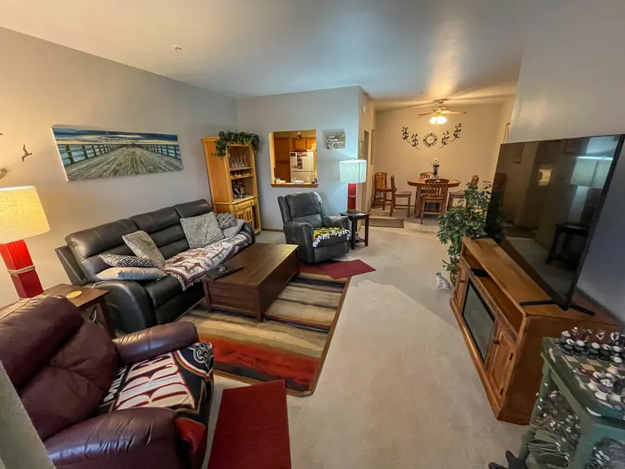 3330 E College Ave, Cudahy, WI 53110 - #3