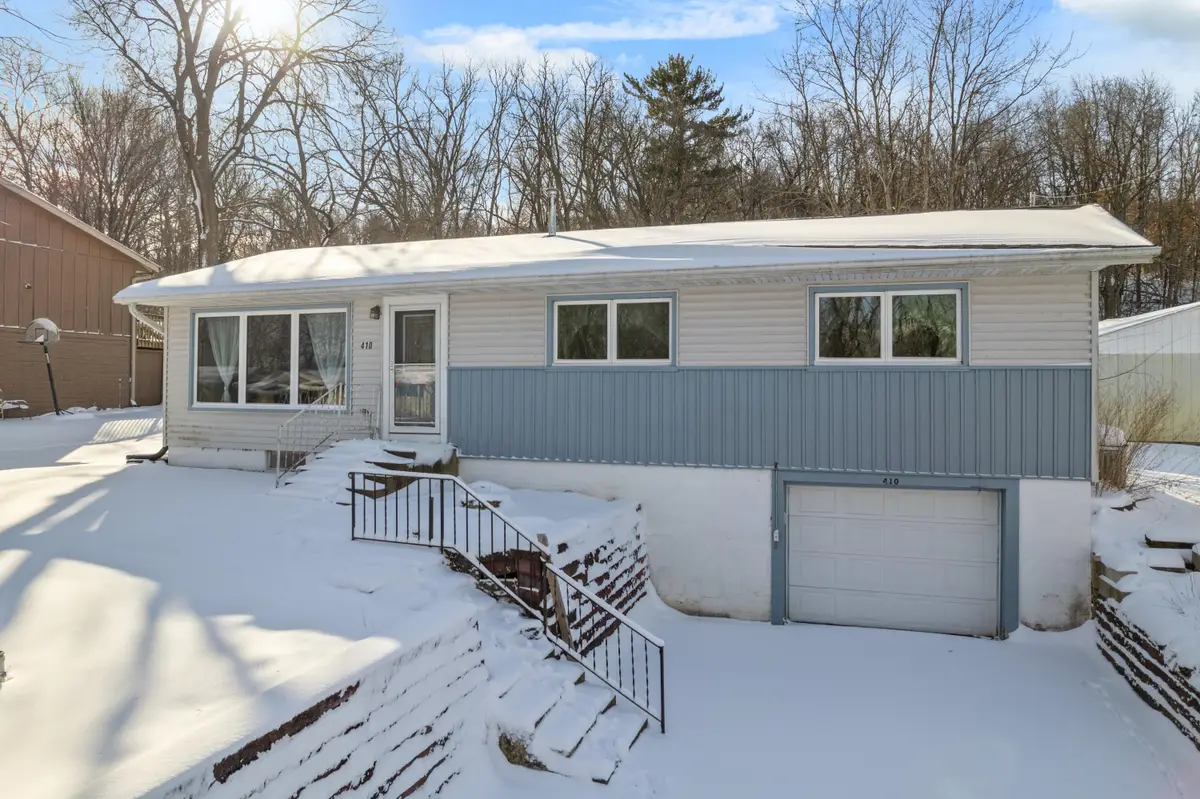 410 Anderson St W, Houston, MN 55943 - #1