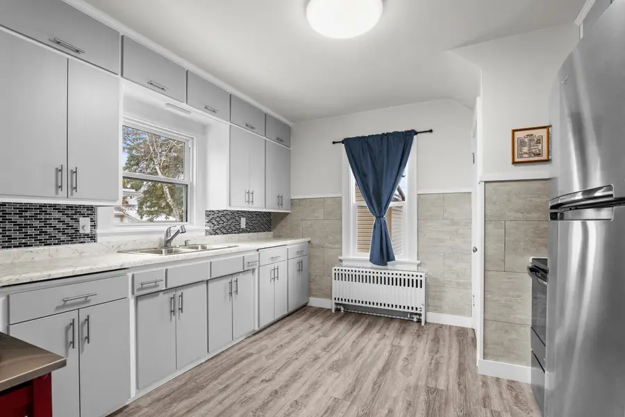 625 S 27th St, Manitowoc, WI 54220 - #2