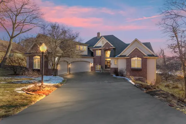 743 Royal Troon Ct, Oconomowoc, WI 53066