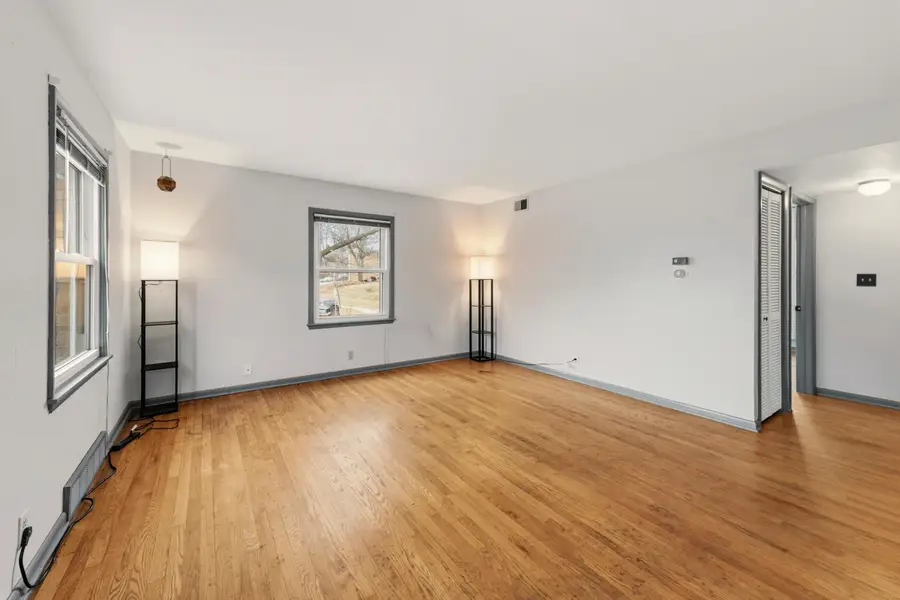 1342 E Randolph Ct, Milwaukee, WI 53212 - #3