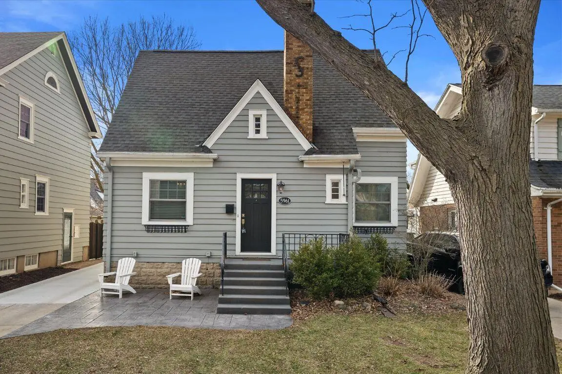 5961 N Kent Ave, Whitefish Bay, WI 53217 - #1