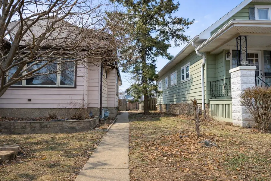 3422 S 9th Pl, Milwaukee, WI 53215 - #2