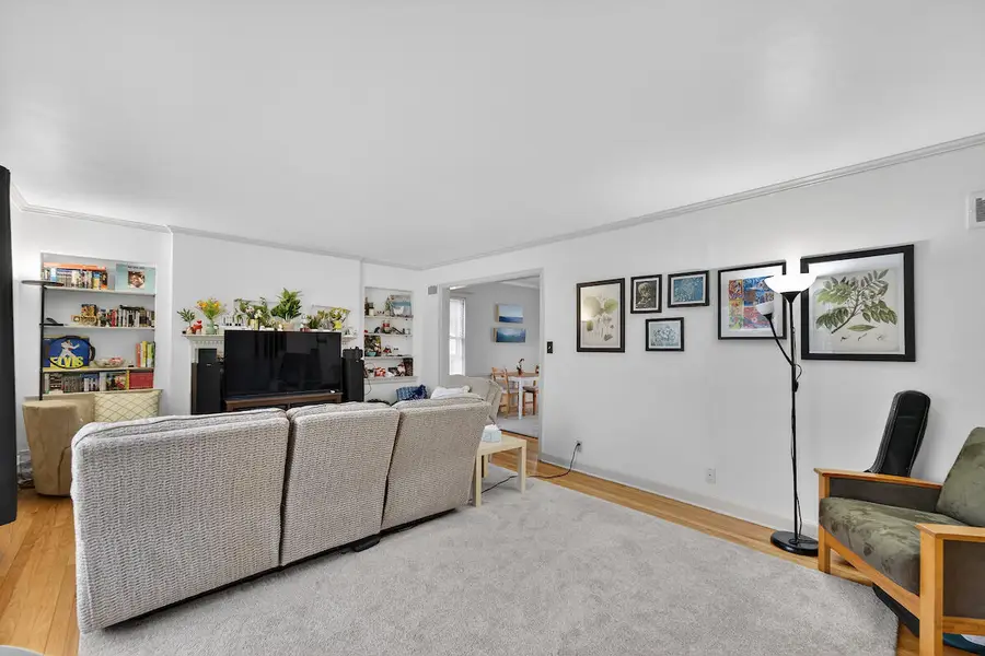 1116 E Glendale Ave, Shorewood, WI 53211 - #3