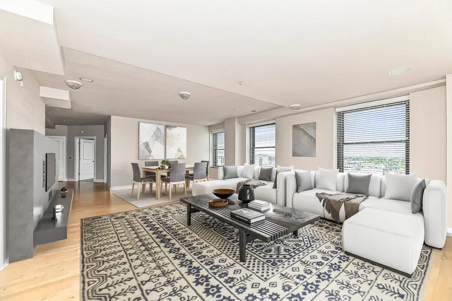 606 W Wisconsin Ave, Milwaukee, WI 53203 - #2