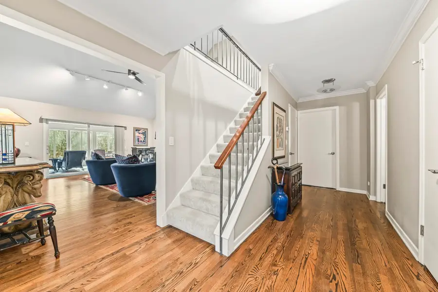 10004 N Holmes Ct, Mequon, WI 53092 - #3