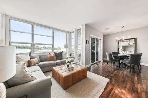 1888 N Water St, Milwaukee, WI 53202