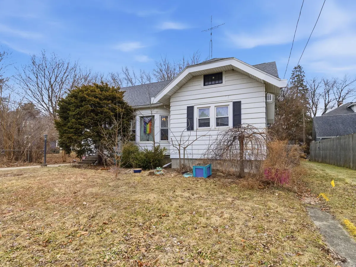 711 Whitewater Ave, Fort Atkinson, WI 53538 - #1