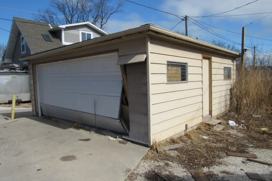 716 W Rogers St, Milwaukee, WI 53204 - #3