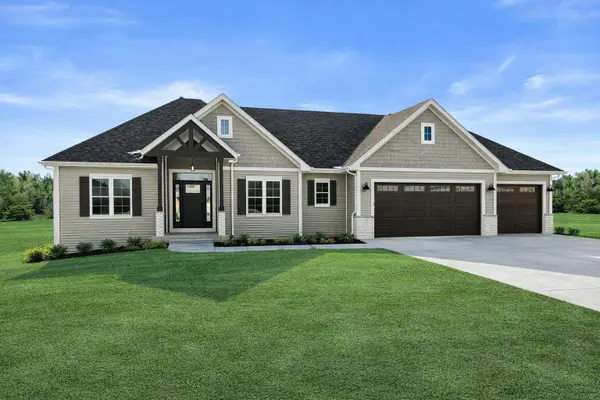 9035 12th St, Somers, WI 53144