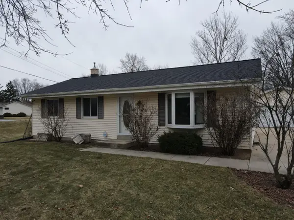 1507 Minor Ln, Waukesha, WI 53189