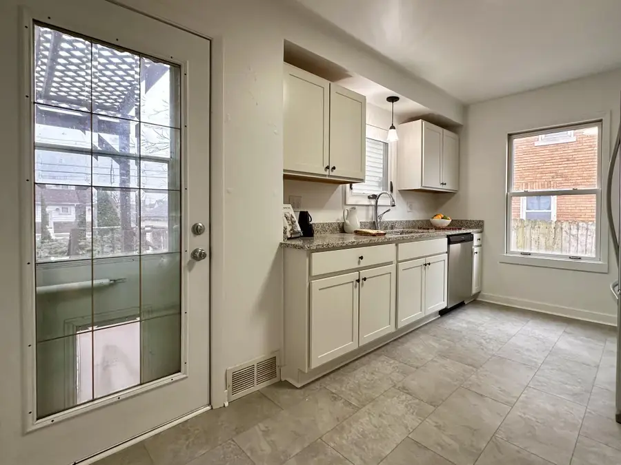 5623 36th Ave, Kenosha, WI 53144 - #3