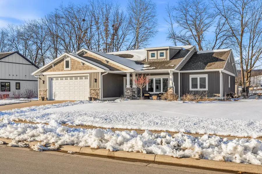 812 Bridle Ln, La Crescent, MN 55947 - #2