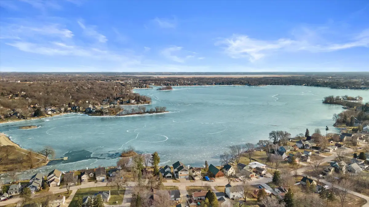 S67W18711 Emerald Dr, Muskego, WI 53150 - #1