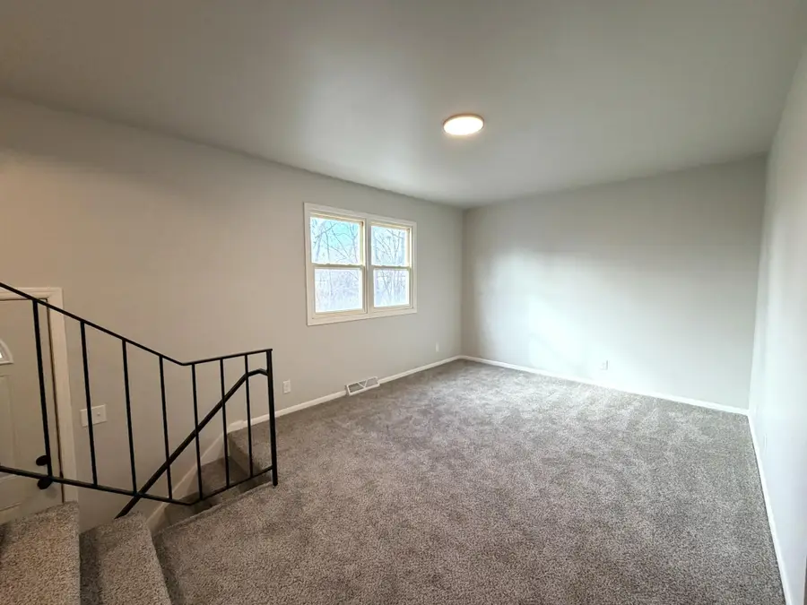 234 Wolf Dr, Dousman, WI 53118 - #2