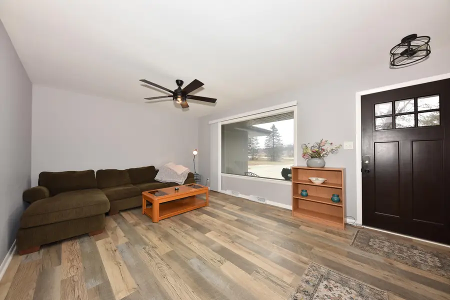 N28W24239 Watertown Rd, Pewaukee, WI 53072 - #2