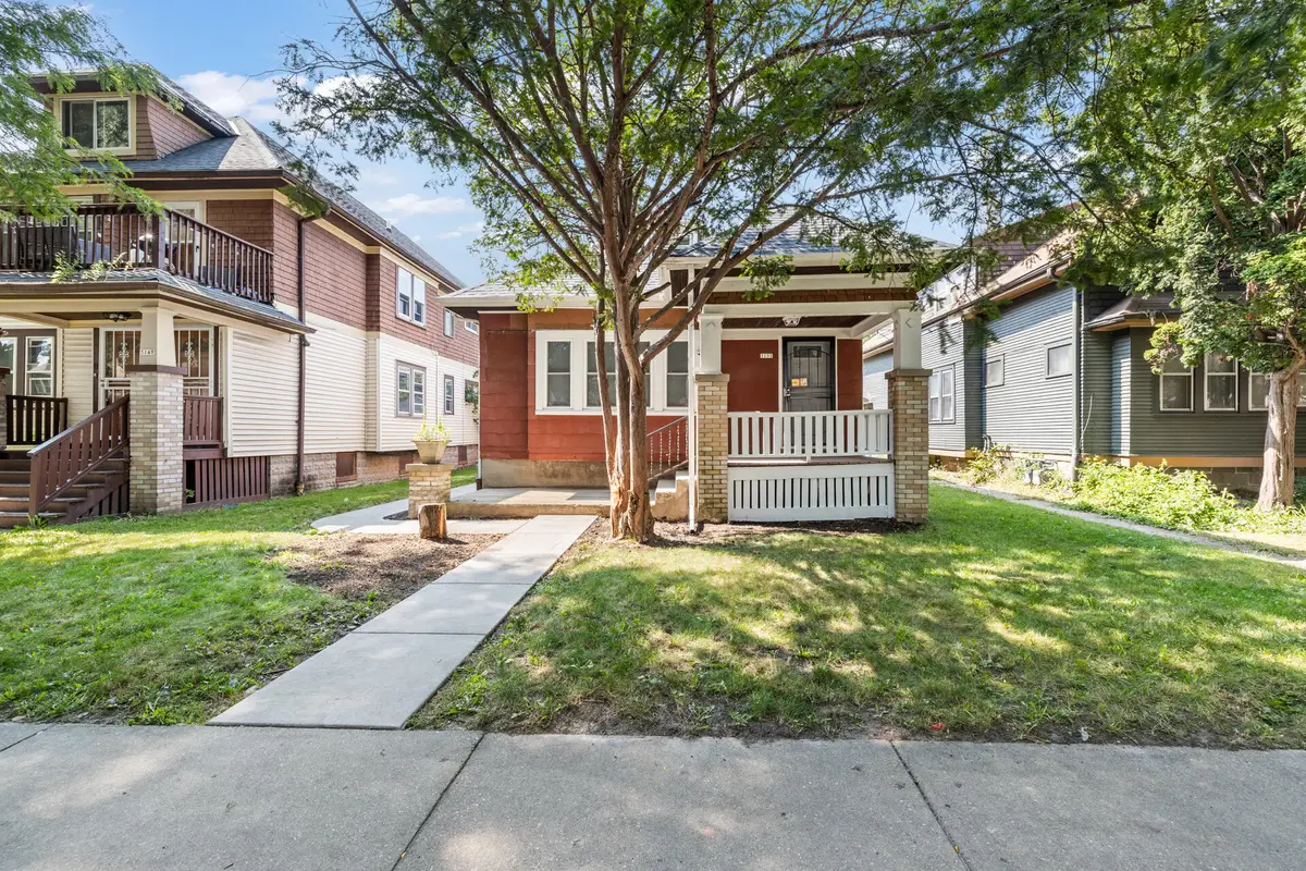 3155 N 38th St, Milwaukee, WI 53216 - #1