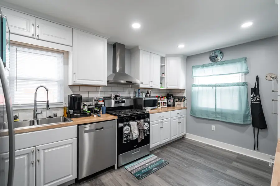 4874 N 73rd St, Milwaukee, WI 53218 - #2