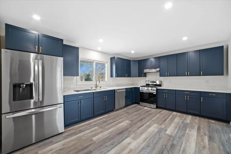 6708 Lone Elm Dr, Caledonia, WI 53402 - #3