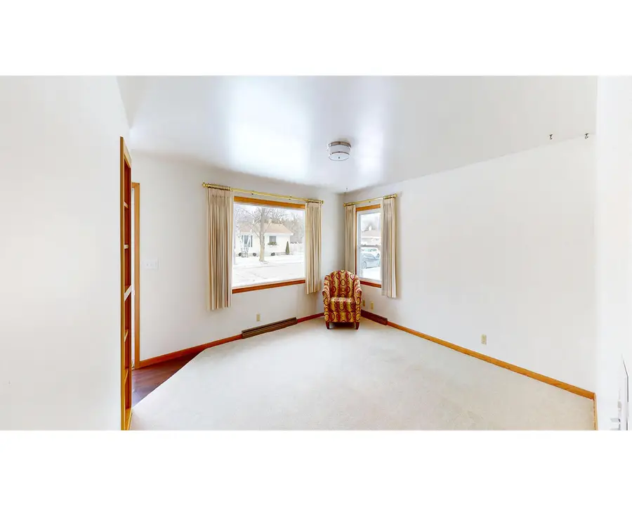 1525 George St, Manitowoc, WI 54220 - #3