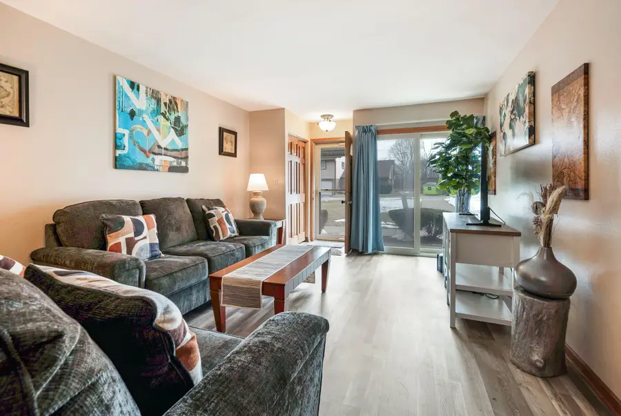 6360 S 20th St, Milwaukee, WI 53221 - #2