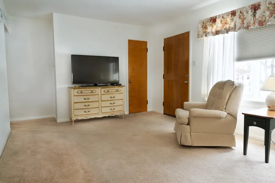 6604 W Montana St, Milwaukee, WI 53219 - #3