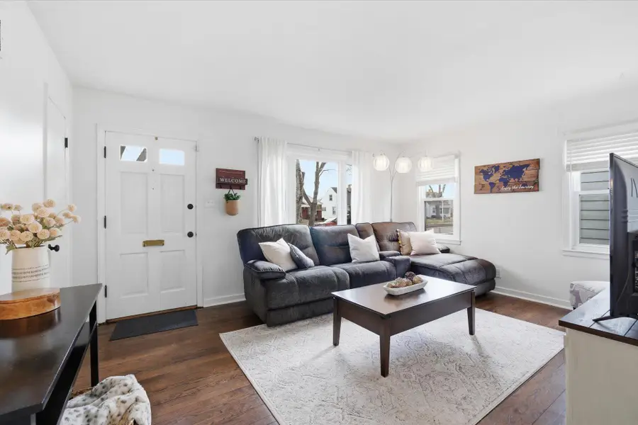 3261 N 86th St, Milwaukee, WI 53222 - #3