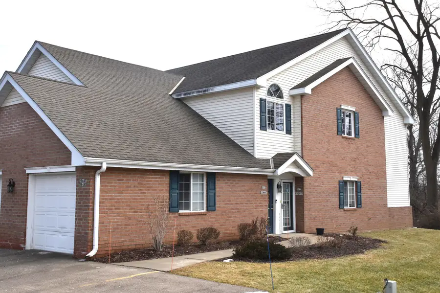 S77W19447 Lakewood Dr, Muskego, WI 53150 - #2