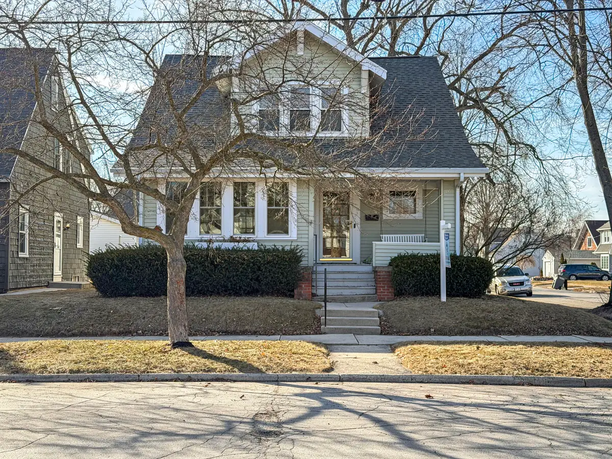 2430 N 5th St, Sheboygan, WI 53083 - #1