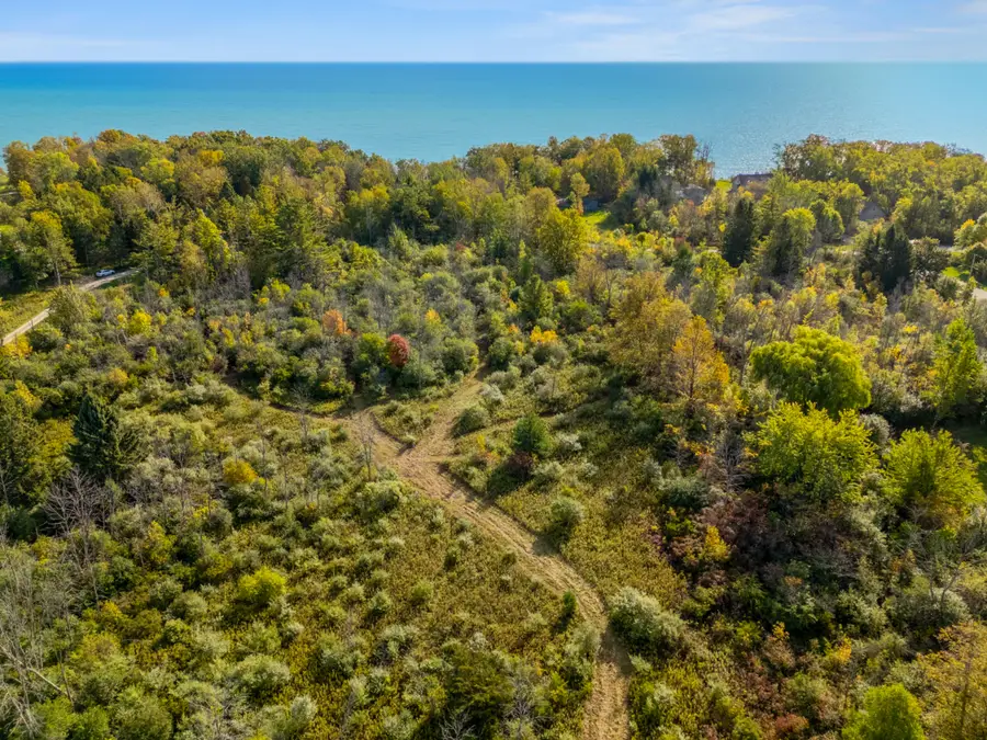 13600 N Lake Shore Dr, Mequon, WI 53092 - #3