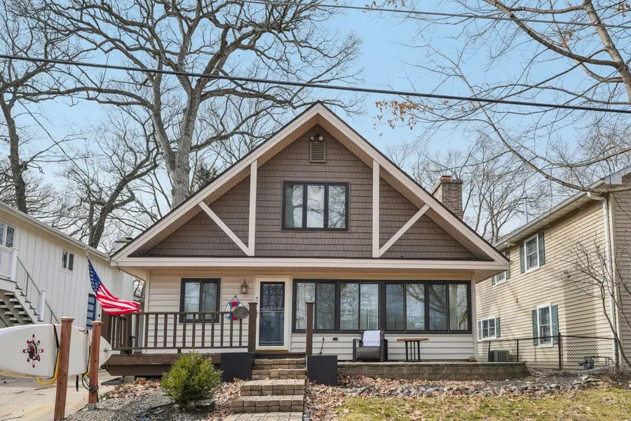 N1577 Shore Haven Dr, Fontana, WI 53125 - #2