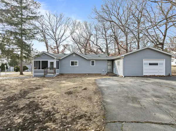 W3724 Washington Dr, Geneva, WI 53147