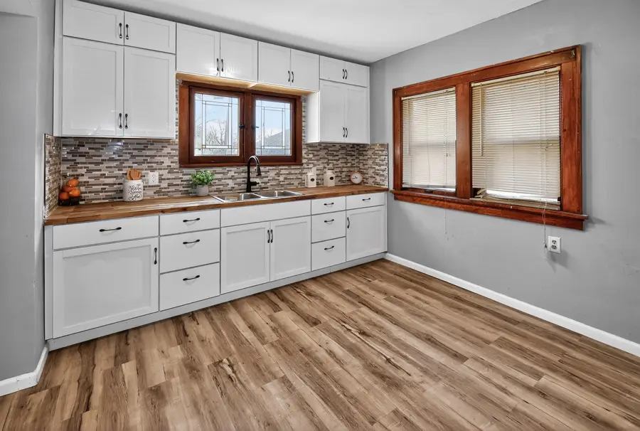 4246 N 21st St, Milwaukee, WI 53209 - #2