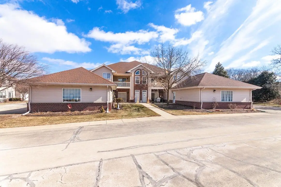 N43W32801 Rasmus Rd, Nashotah, WI 53058 - #1