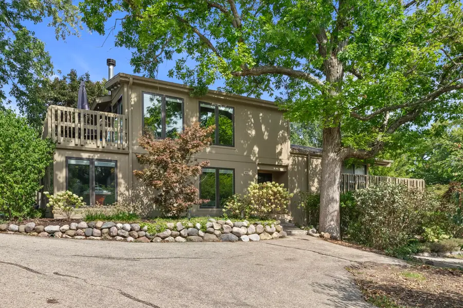 603 Knollwood Cir, Fontana, WI 53125 - #3