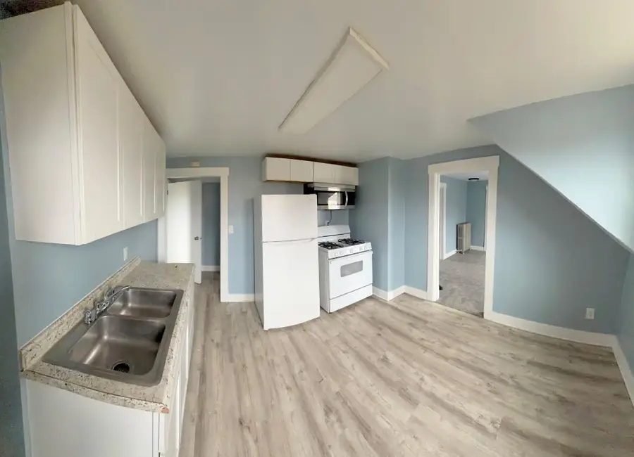 2011 Madison St, Manitowoc, WI 54220 - #3