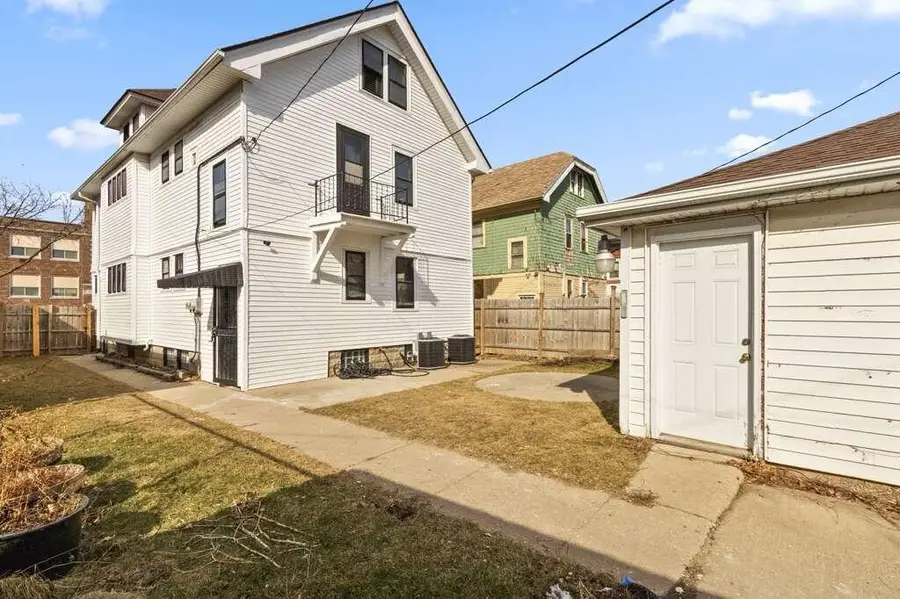 4062 N 25th St, Milwaukee, WI 53209 - #3