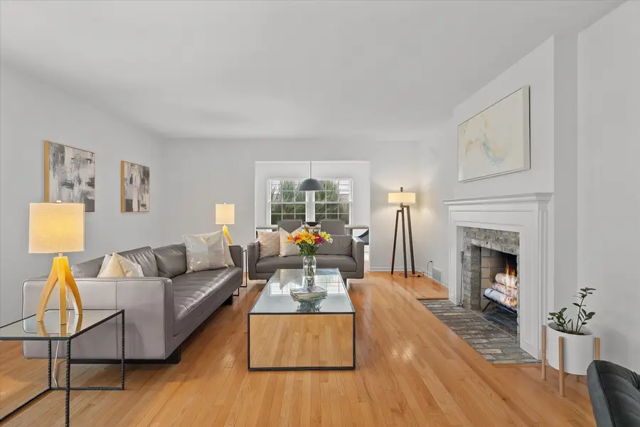 7317 N Crossway Rd, Fox Point, WI 53217 - #3