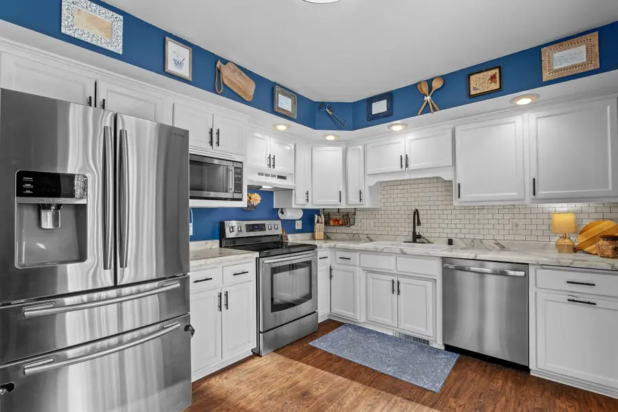 12395 Whitetail Pkwy, Manitowoc, WI 54220 - #2