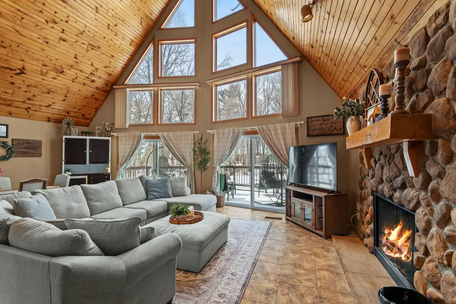 12395 Whitetail Pkwy, Manitowoc, WI 54220 - #3