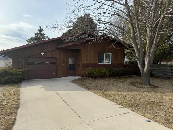 1008 Parkway Blvd, Two Rivers, WI 54241