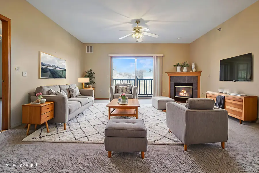 223 Fifth St, Hartford, WI 53027 - #2