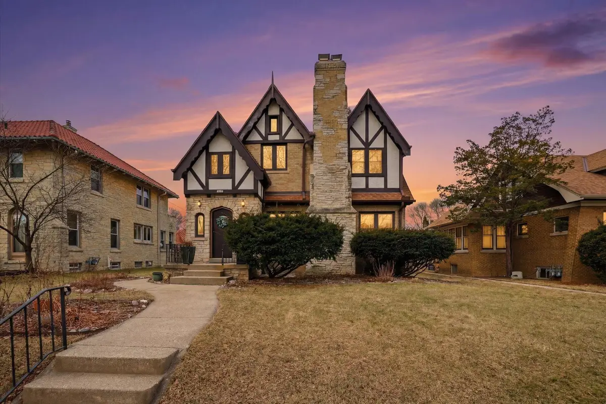 3237 N 51st Blvd, Milwaukee, WI 53216 - #1