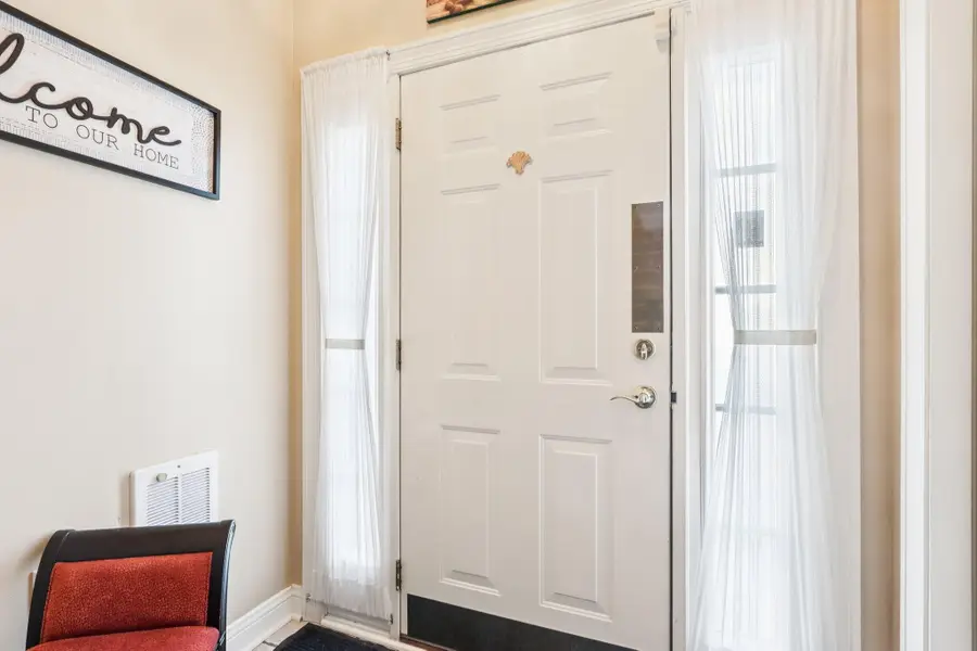 8648 S Roxbury Way, Oak Creek, WI 53154 - #2