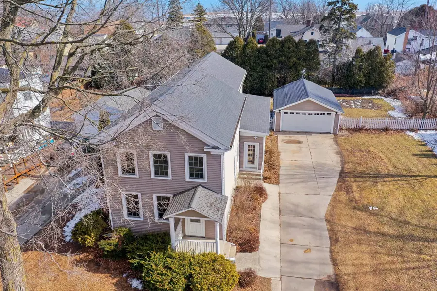 523 N 5th St, Manitowoc, WI 54220 - #2